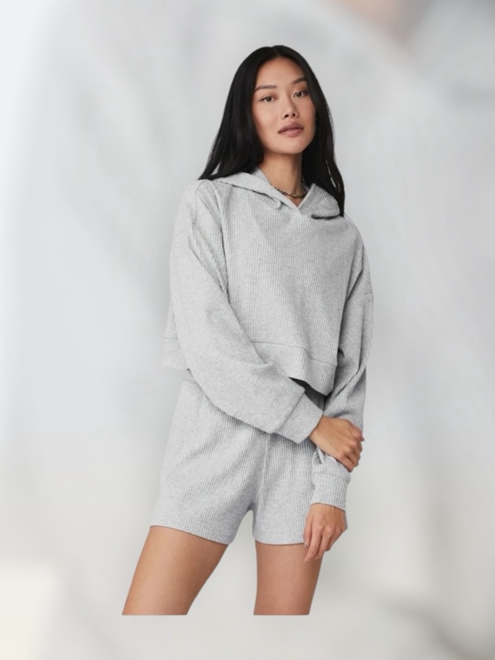 Alo Yoga Muse Hoodie Athletic
Heather Grey